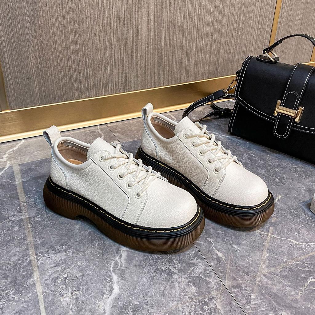 Kleine Lederschuhe Damen 2025 Herbst Dicksohlig Britischer Stil Muffin-Sohle Weiches Leder Uniform Runde Spitze Einzelne Schuhe Damen Dicke Sohlen Erhöhen