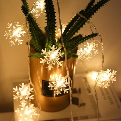 High Quality LED Christmas Decorative Lights, Room and Bedroom Decoration, Colorful Lights, Flashing Lights, Snowflake Lights, String Batch