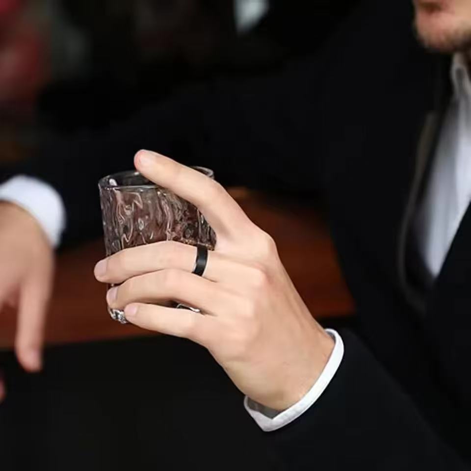 Srarry Fleld 8mm Tungstenový pánsky prsteň Povrchovo brúsený nerezový prsteň pre ženy Svadobný prsteň Šperky a doplnky pre páry