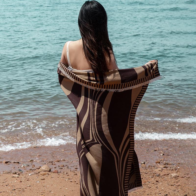 Vintage geometric striped wavy fringed blanket bed and breakfast sofa blanket outdoor camping portable cold shawl blanket