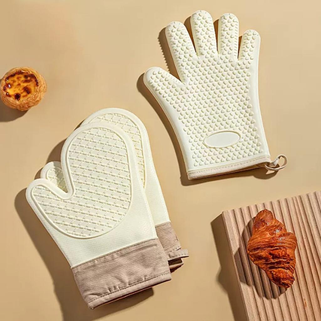 Thickened Silicone Heat Resistant Oven Mitts for Kitchen Use Microwave Oven Gloves High Temperature Protection Non Slip Grip Safety Gloves