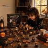 Halloween-Schmuckset Schottische Hochlandkuh Adventskalender, 24-Tage Countdown-Box Geschenk mit 24 Stück Figuren, Gruselige Dekorationen für Kinder