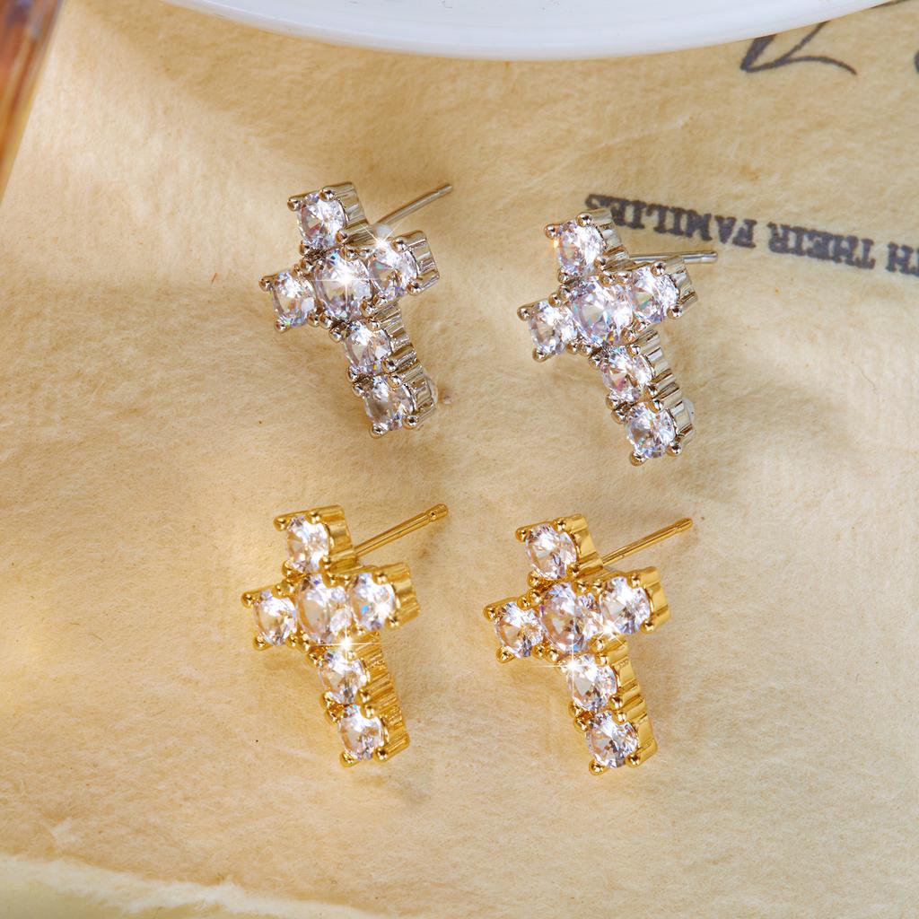 Women's Earrings New Model Sparkling Zirconia Inlaid Exquisite Cross Fashion Casual Earrings Unique Trendy Niche Ear Accessories