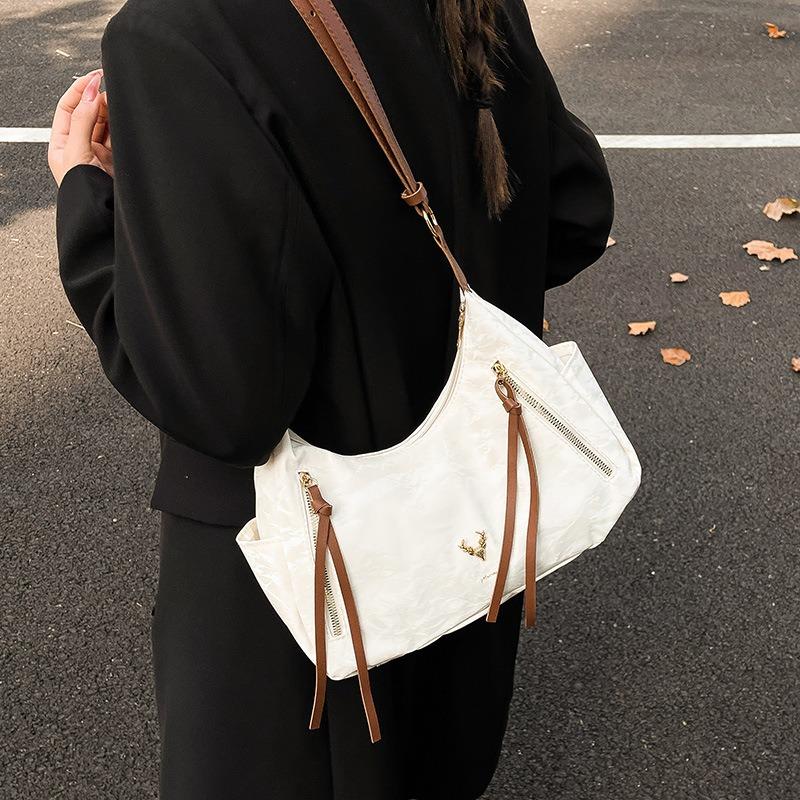 Popular textured bag women's new new product fashionable versatile shoulder to work commuting out messenger bag