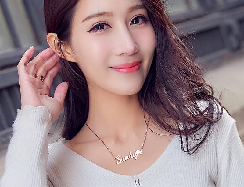 Collier Prénom Personnalisable en Acier Inoxydable - Bijoux de Noël Mode Européenne et Américaine pour Femme