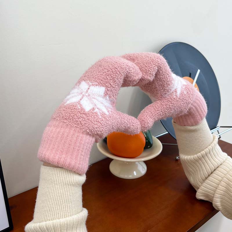 1Pair Snowflake Style Fashion Women Winter Gloves Insulated Extra Warm Fingerless Mittens
