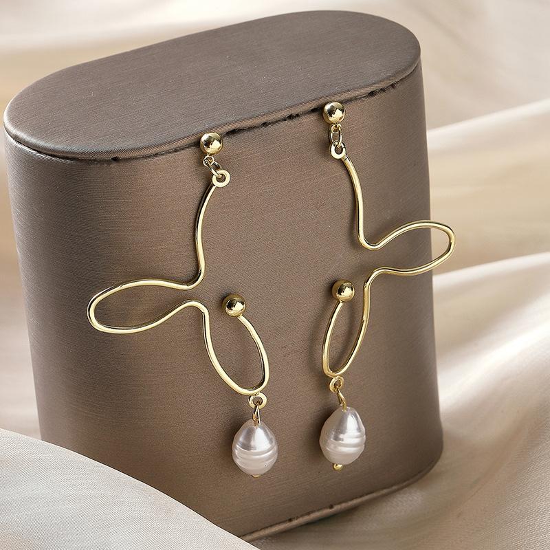 Французские Ретро Серьги-Гвоздики с Жемчугом, Простой Характер, Металлические Линии и Высококлассные Женские Серьги.