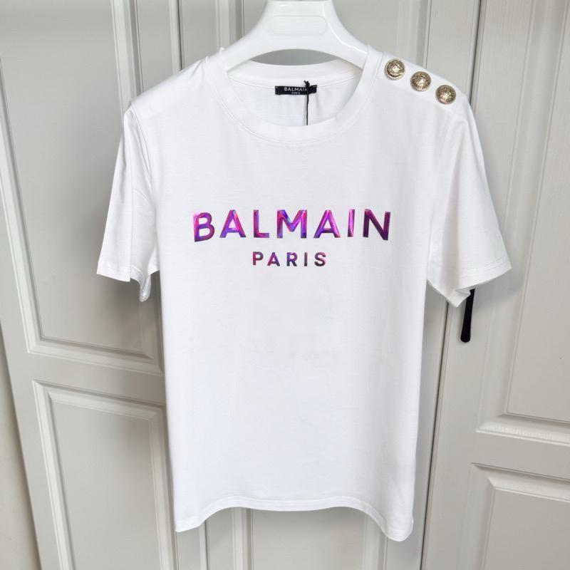 Короткая футболка Balmain ВеснаЛето 2025 с золотой пуговицей и разноцветной вышивкой пайетками Small 2590₽