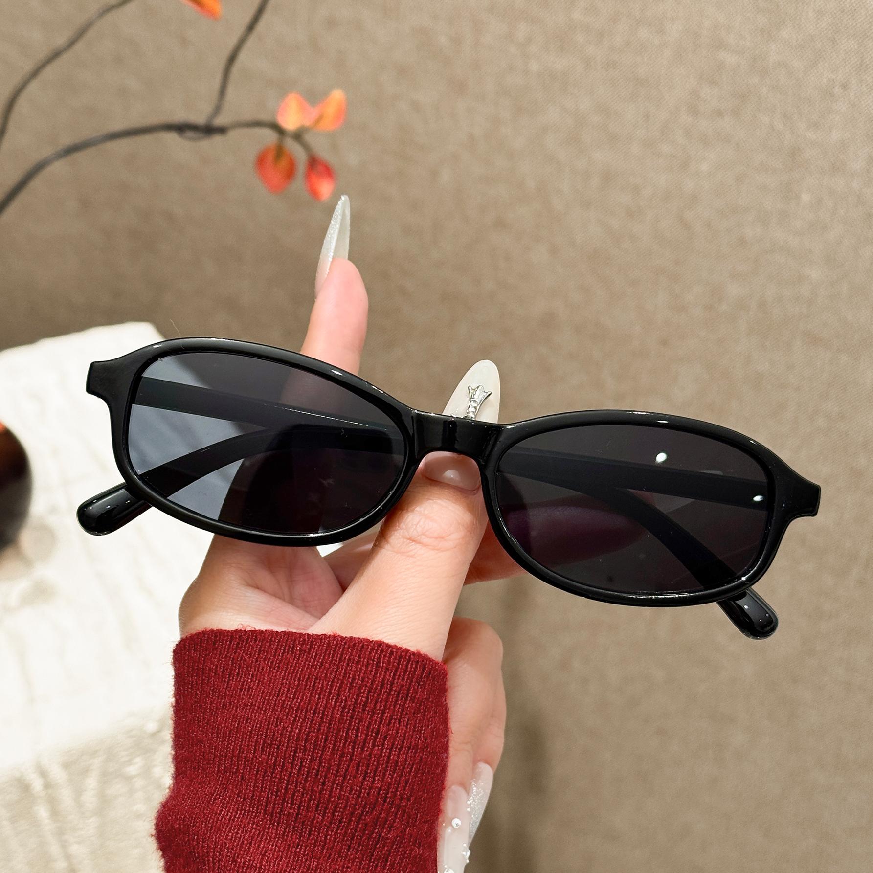 

1Pc Fashionable Square Frame Sunglasses with Classic Design Style for Daily Wear, Driving, and Outdoor Activities