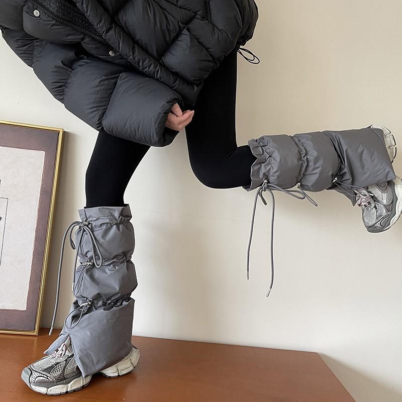 New Winter Socks Cover, Thick Long Leg Covers with Drawstring and Ties To Keep Warm and Windproof Perfect for Outdoor Sports