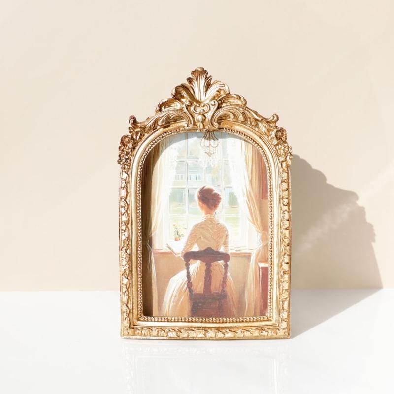 Handcrafted Antique Gold Carving Arch Picture Frame With Hanging Hook And Stand For Wall Or Tabletop Decoration Display