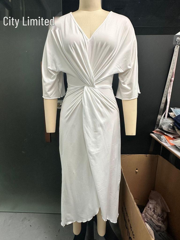 2026 European Summer Women's Batwing Sleeve V-neck French Knot Slit Dress