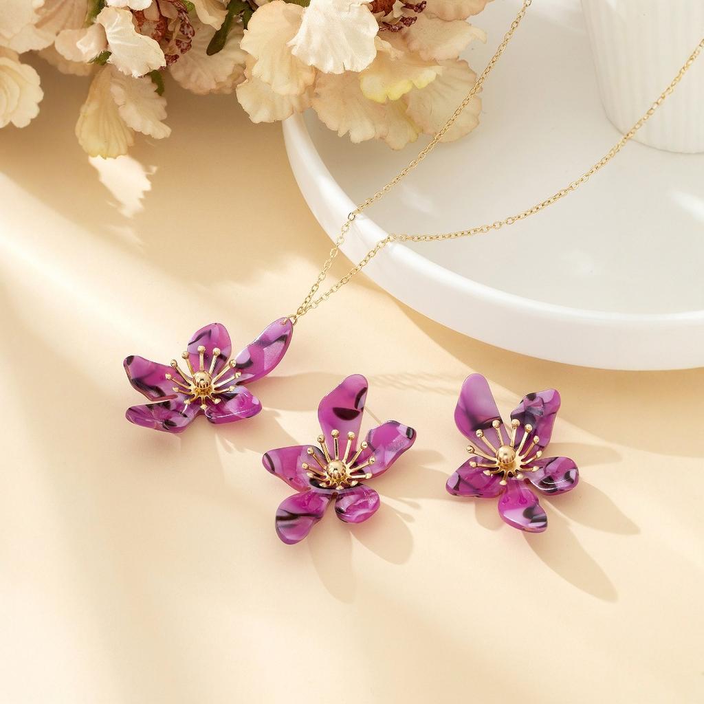 Elegant Flower Necklace and Earrings Set for Women