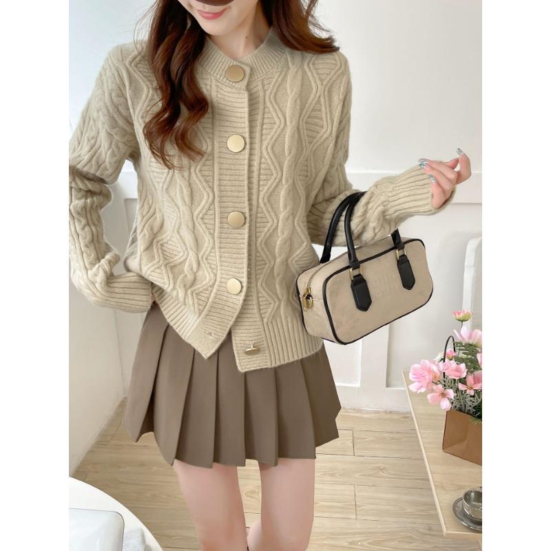 Autumn and Winter New Round Neck Retro Twist Knitted Cardigan Sweater Jacket Lazy Style Design Soft Waxy Sweater Women