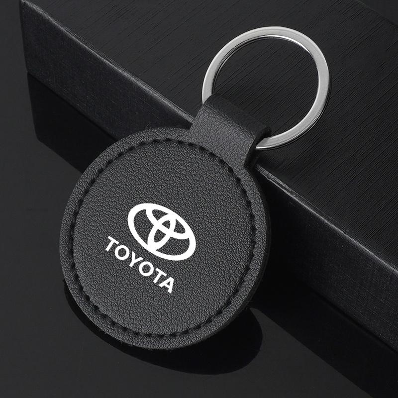 

Leather Car Keychain Leather Key Chain Man Women Keyring Key Chain For Toyota 86 CHR SUPRA Corolla RAV4 Prius YARiS Hilux 1pc