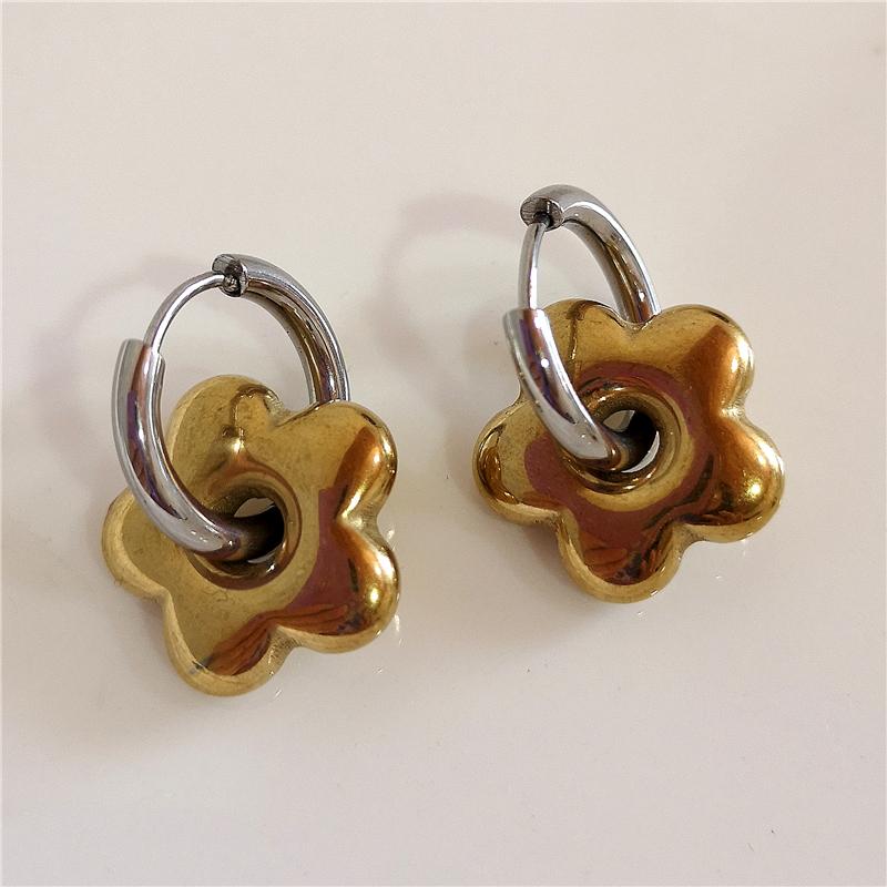 Classic Gold Chunky Flower Heart Star Hoop Earrings For Women Men Punk Hip Hop Gold Color Female Earring Statement Y2K Jewelry