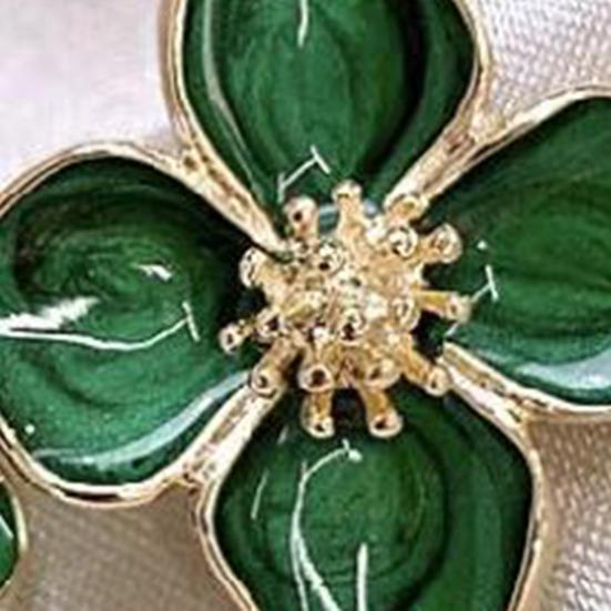1 Pair Stud Earrings Lucky Clover Shape Fine Workmanship Ear Studs Light Luxury Earrings Jewelry Gift