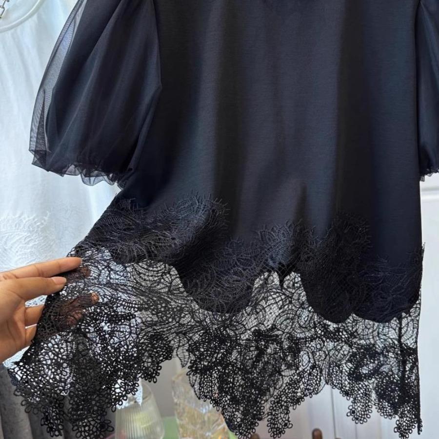 Chic Plus Size Puff Sleeve T-shirt with French Lace & Irregular Hem