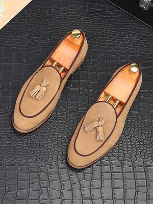 Moda Nuevo Mocasines de Borlas de Cuero de Ante para Hombre Punta Negro Marrón Zapatos Planos de Negocios Diseñador Calzado Vestido de Fiesta de Bienvenida Boda