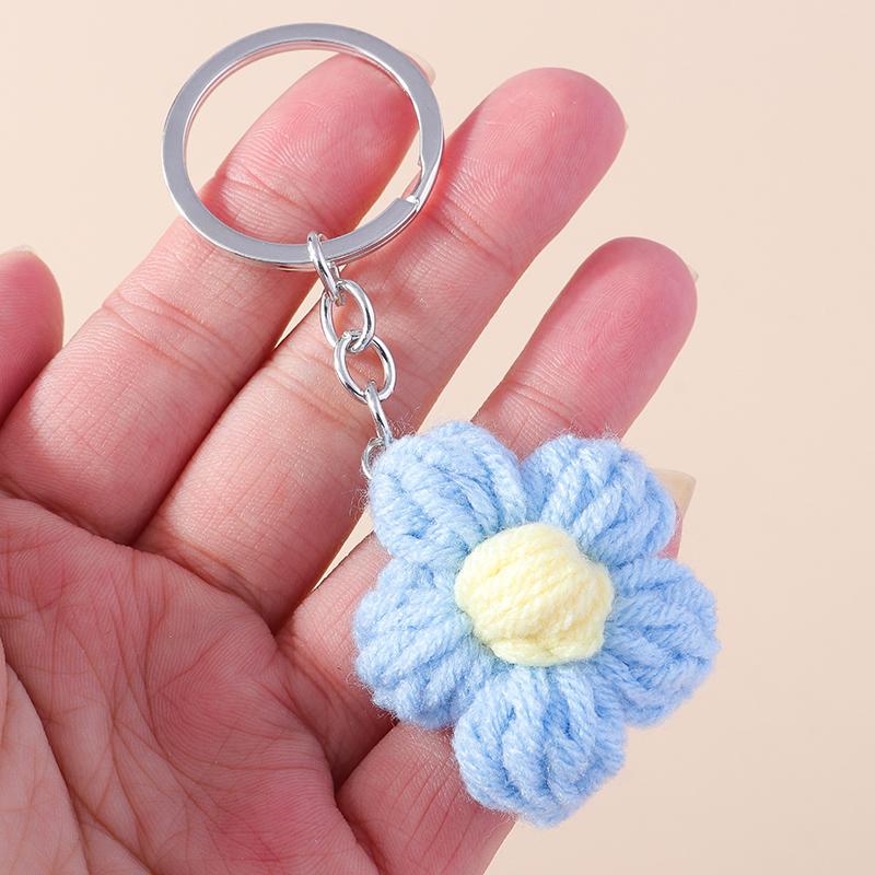 Aihua Hot New Handmade Knitted Keychain Keyring For Women Girl Cute Crocheted Flower Pendants Car Key Ring Handbag Charms Gifts