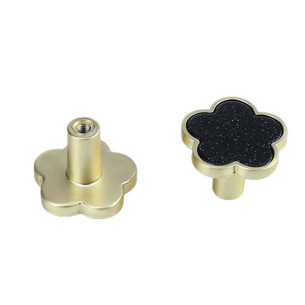 Plum Blossom Zinc Alloy Single Hole Cabinet & Drawer Handle