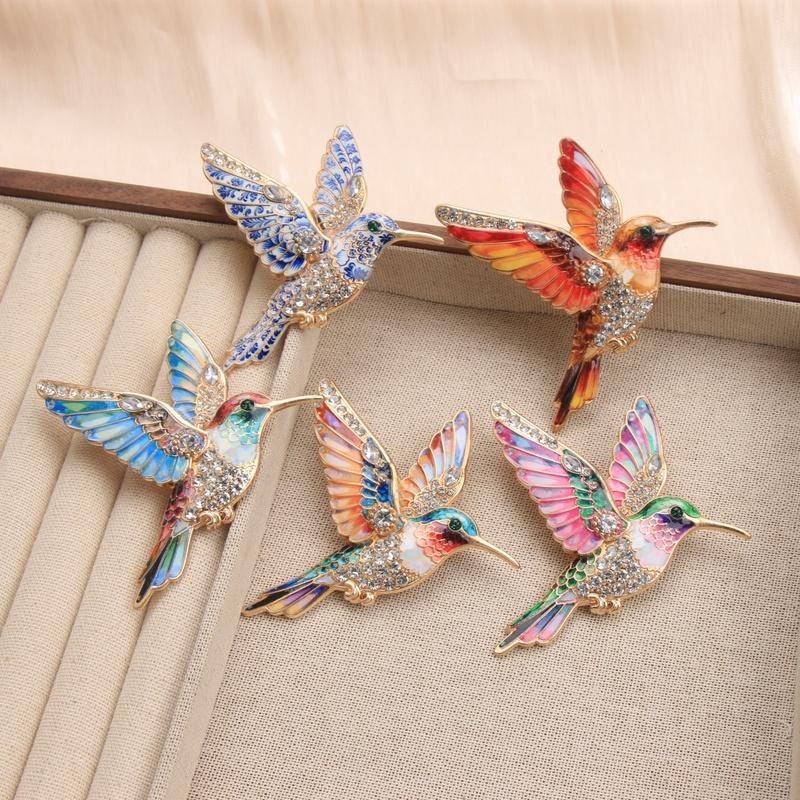 Baroque Luxury Swallow-Design Brooches for Men and Women, Jewelry and Accessories, Gifts for Weddings, Holidays, and Parties