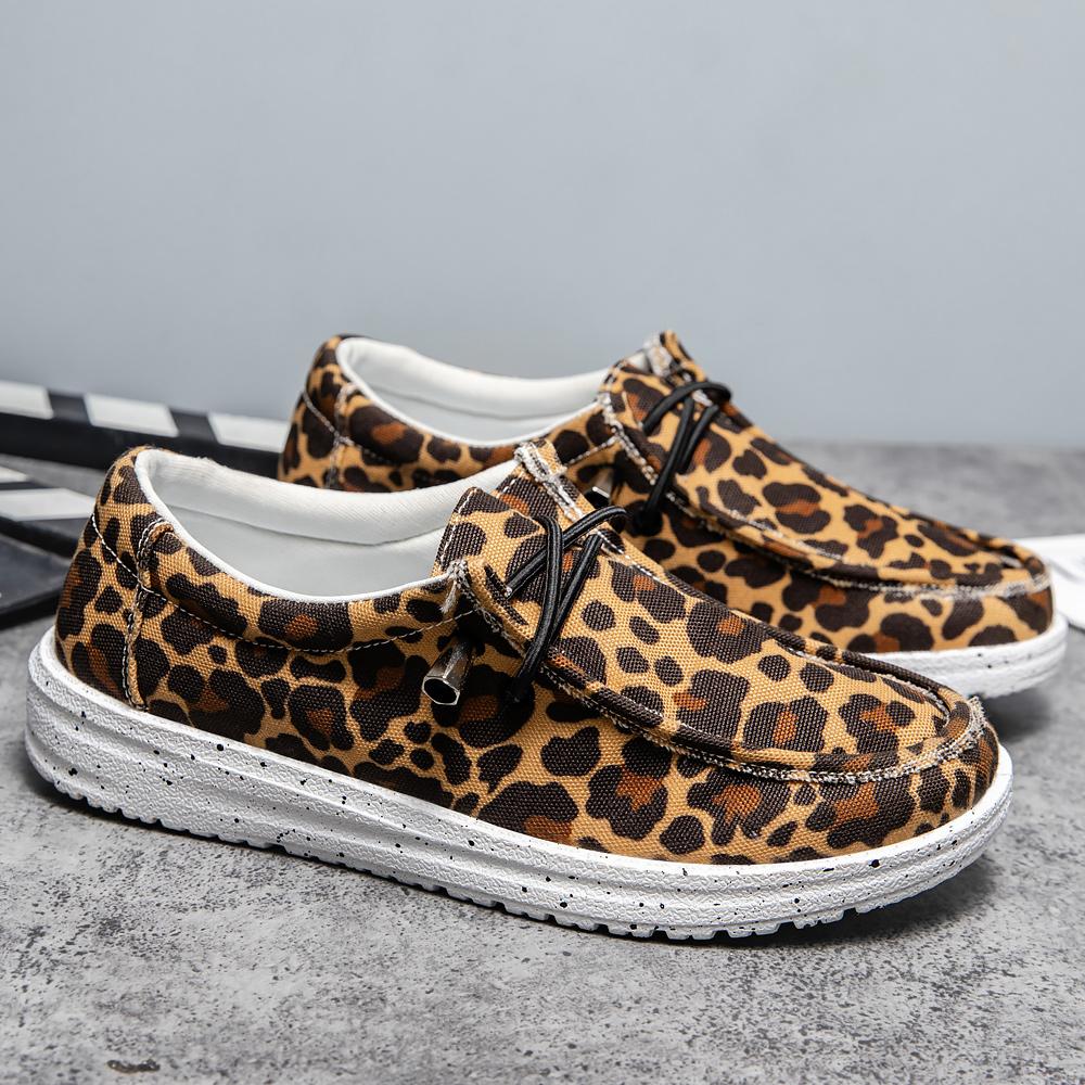 Breathable Slip-On Canvas Sneakers for Men - Non-Slip Shoes for Spring and Summer