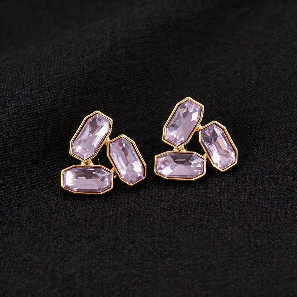 European & American Luxury Geometric Rhinestone Stud Earrings - Chic, Fashionable Design for Women