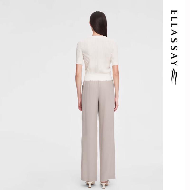 ELLASSAY Women's Classic V-Neck Short-Sleeve Knit Top