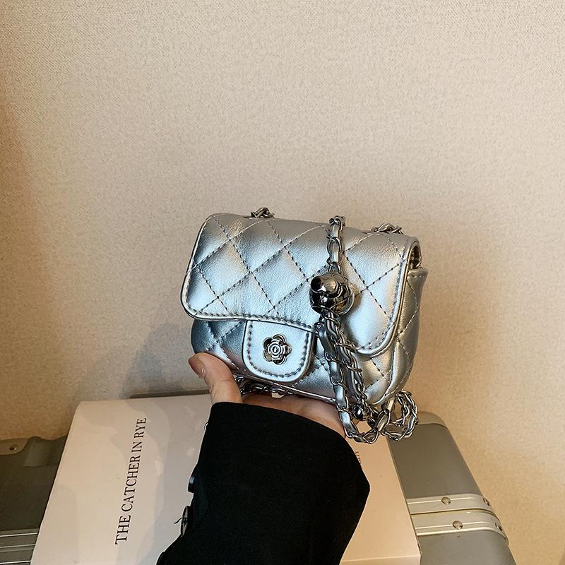 Mini Crossbody Chain Bag for Girls: Autumn/Winter Rhombus Style Lipstick Bag