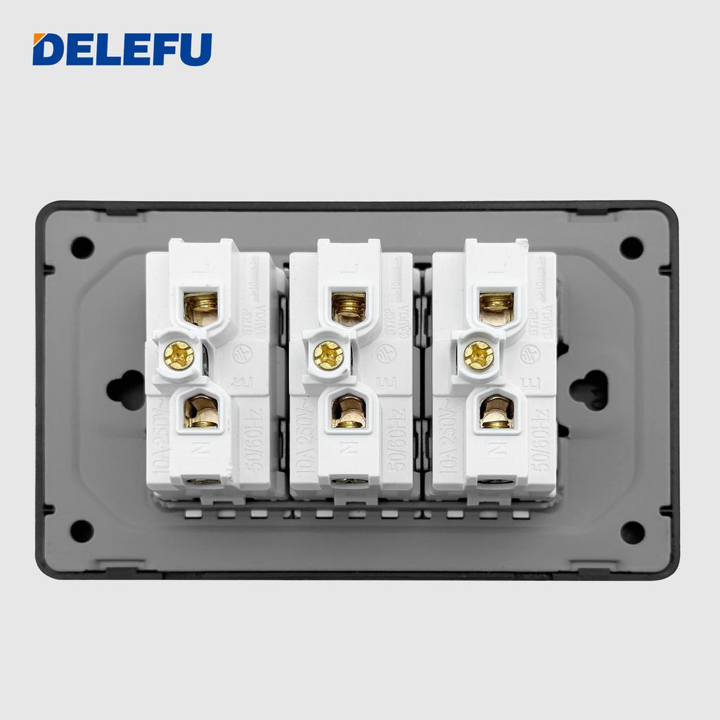 DELEFU Brazilian Model 118 Type 10A/20A Stainless Steel Black Durable PC USB Socket with Type-C 20W Fast Charging