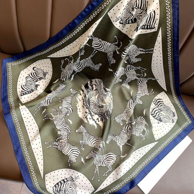 Neue 70*70cm Silk Satin Haar Schal Frauen Taschentuch Gedruckt Weibliche Quadratischen Kopf Bandana Kleinen Hals Schalldämpfer hijab Dame Mädchen