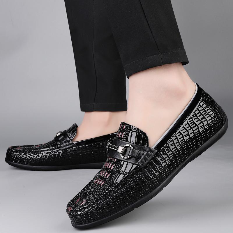 Fashion Moccasins Classic Slip on Flats Leather Mens Comfortable Loafers Casual Shoes Handmade Male Walking Shoes Male Driving Footwear