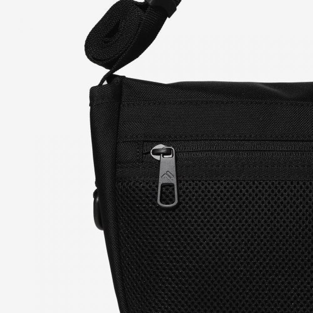 Fila Tech Messenger Bag Small