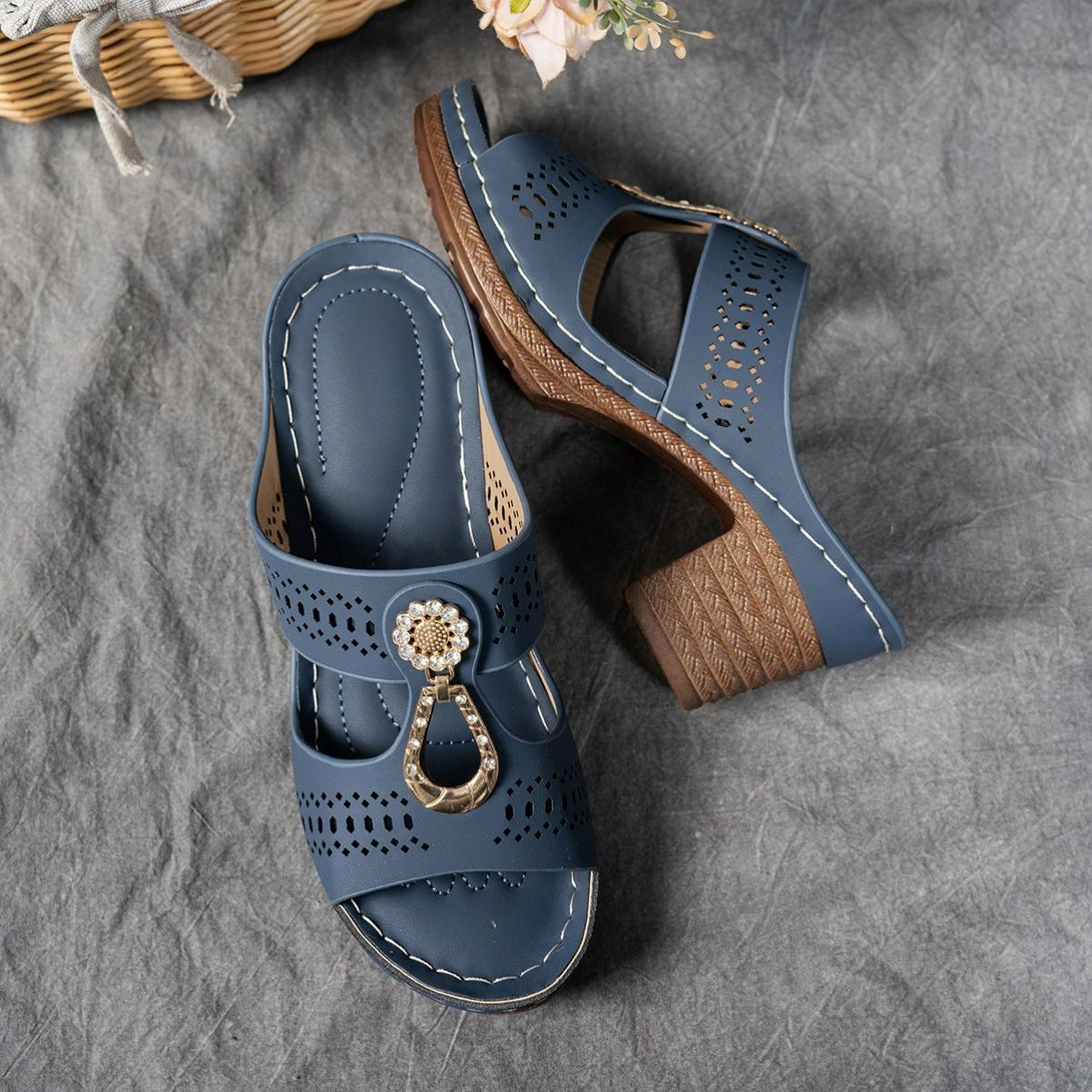 

Hollow Rhinestone Thick-soled Slippers Women s Wedge Heel Large Size Buckle Open-toed Beach Sandals and Slippers 36