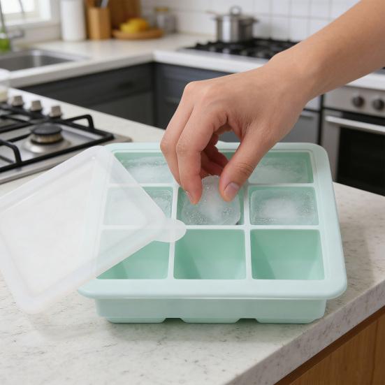 Large Silicone Ice Cube Mold with Lid 9-Cavity Sphere Mold for Whiskey Cocktails Easy-Release Leak-Proof Ice Tray for Freezer And Drinks