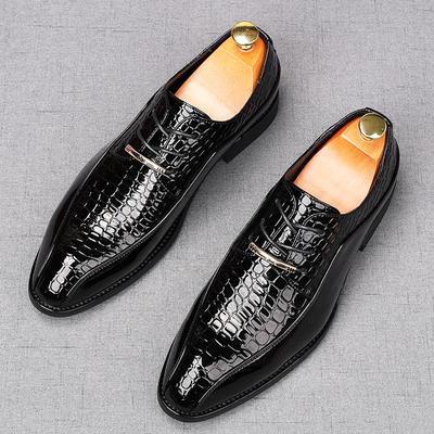 Nouveaux Mocassins Pointus Brillants à Lacets pour Homme Chaussures Derby de Business Designer de Luxe pour Homme Chaussures pour Robe de Mariage de Retour au Pays