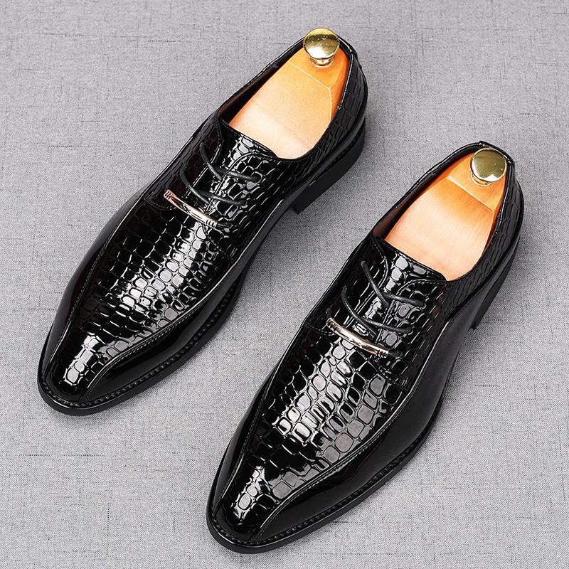 Fashion Fashion New Men's Pointed Shiny Lace Up Business Flats Derby Shoes Male Luxury Designer Homecoming Wedding Dress Footwear
