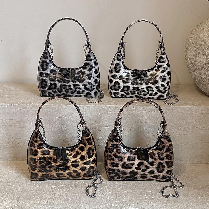 New high-end hand bag patent leather leopard print retro fashion handbag dumpling bag temperament messenger bag