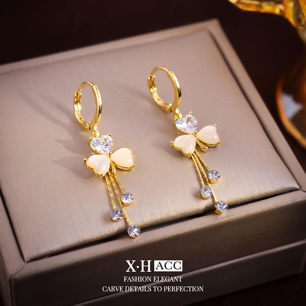 Silberne Nadel Katzenaugenstein Blume Ohrringe - Elegantes, vielseitiges Modeaccessoire für Frauen