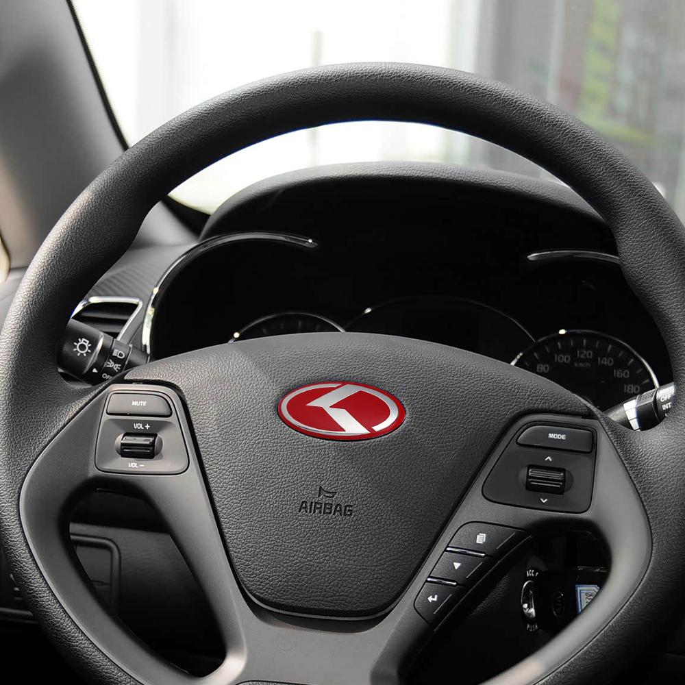 ENTQ1 Car Steering Wheel Emblem Decal Auto Logo Sticker Decoration Accessories For KIA Pegas Sportage Sorento Optima Borrego Cerato K5