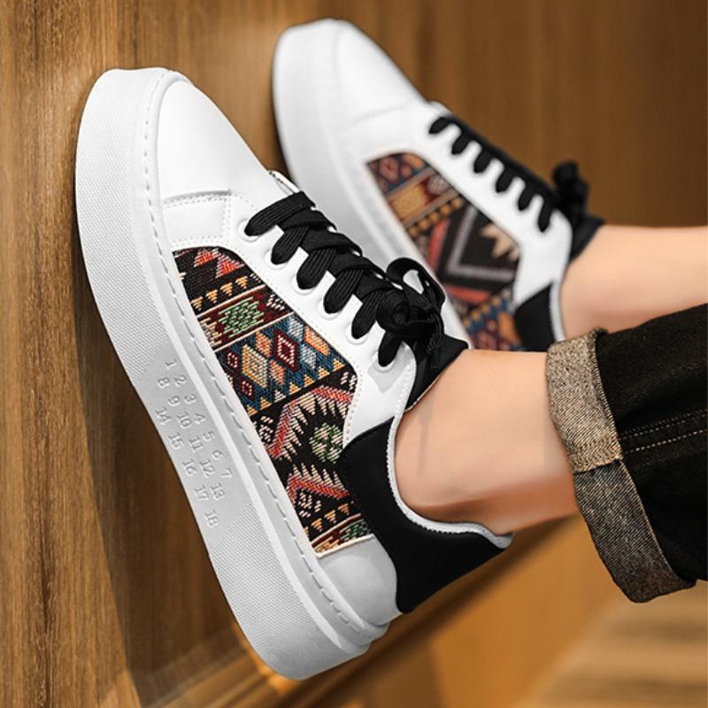 Модные мужские кроссовки 2024 года — фото 6