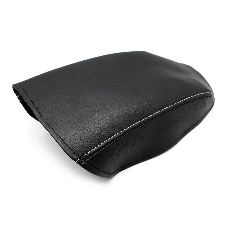 Soft Carbon Texture Leather Armrest Cover For VW Golf 7 MK7 2014 2015 2016 Car Center Armrest Box Pad Skin Cover Sticker Trim