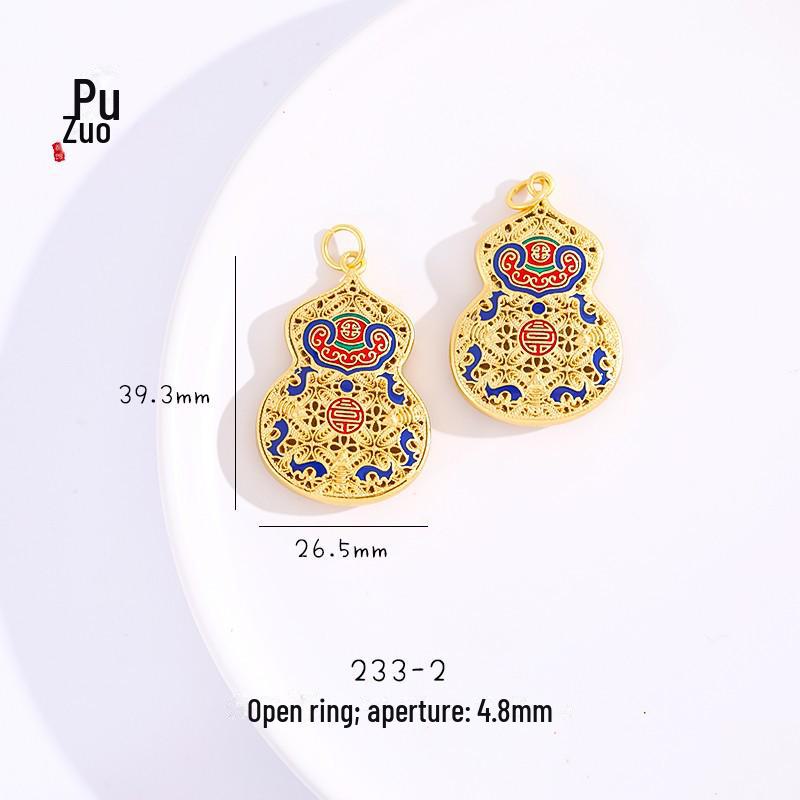 Goldanhänger-Halskette mit blau emailliertem Baby-Schloss-Charm