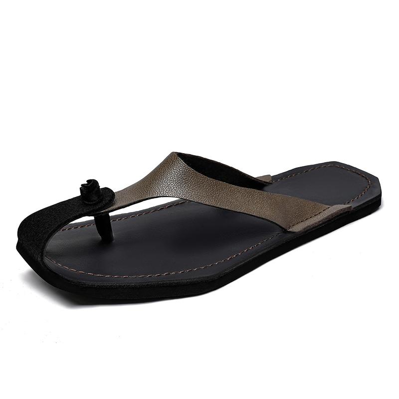 Fashion Hot Sell Stylish Men Slippers Fashion Leather Flip Flops Simple Summer Man Half Drag Leisure Walk Slides Man Wading Aqua Shoes
