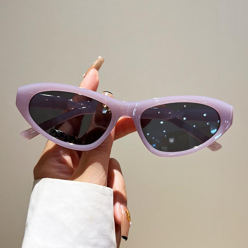Fashion Vintage Cat Eye Sunglasses Women Men Trendy Punk Luxury Designer Retro Pink Bent Shade Small Frame