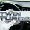 Emblema auto TWIN TURBO Bi-turbo Nero lucido/Argento lucido Distintivo 3D modificato che conferisce un'estetica da prestazioni aggressive alla parte posteriore del veicolo