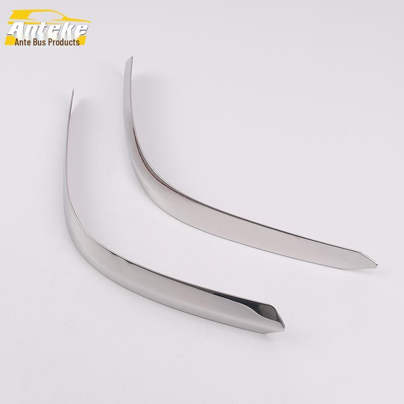 

17-Модель Buick Regal Отделка заднего бампера: Декоративная полоса против царапин