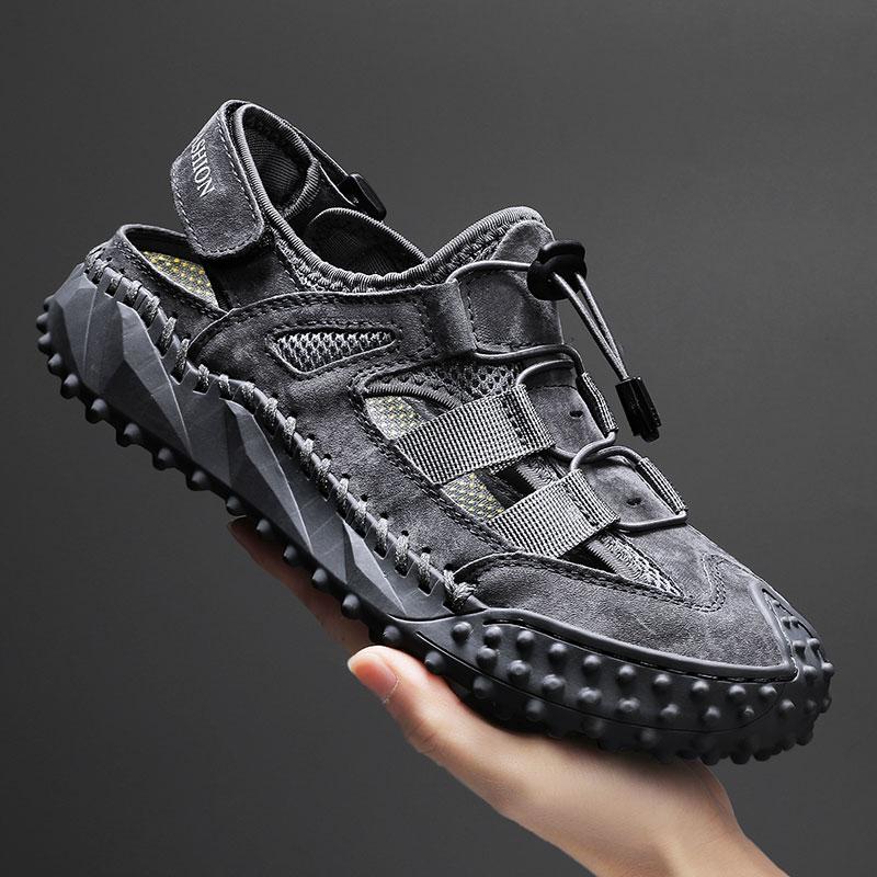 Fashion Classic Vintage Style Sandals Men Breathable Summer Flat Outdoor Handmade Sandals Antiskid Beach Sneakers Hollow Out Desert Shoe