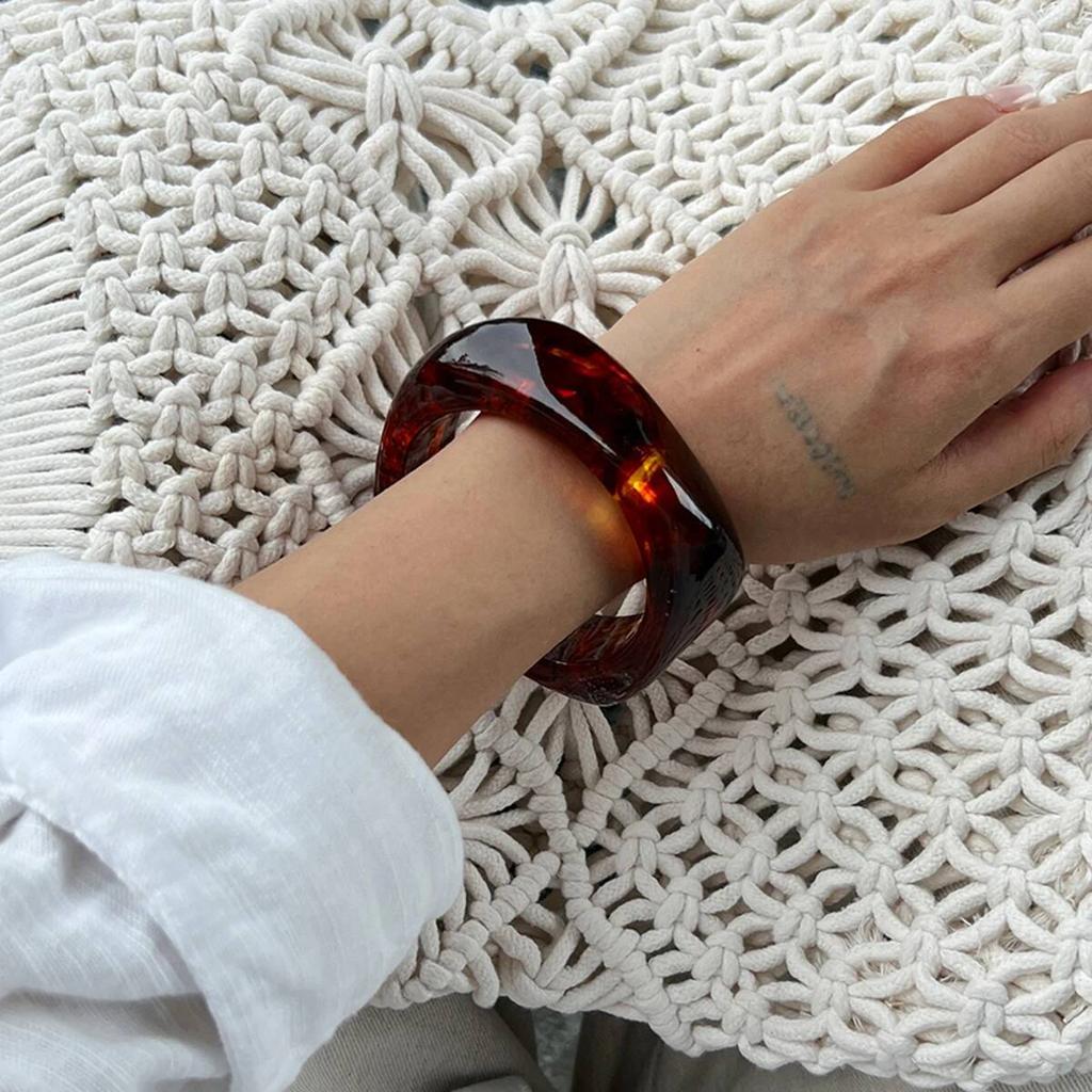 Ingemark 4 Styles Vintage Brown Thick Resin Acrylic Wide Bangles Women Hip Hop Metal Spring Bracelets Grunge Jewelry Steampunk